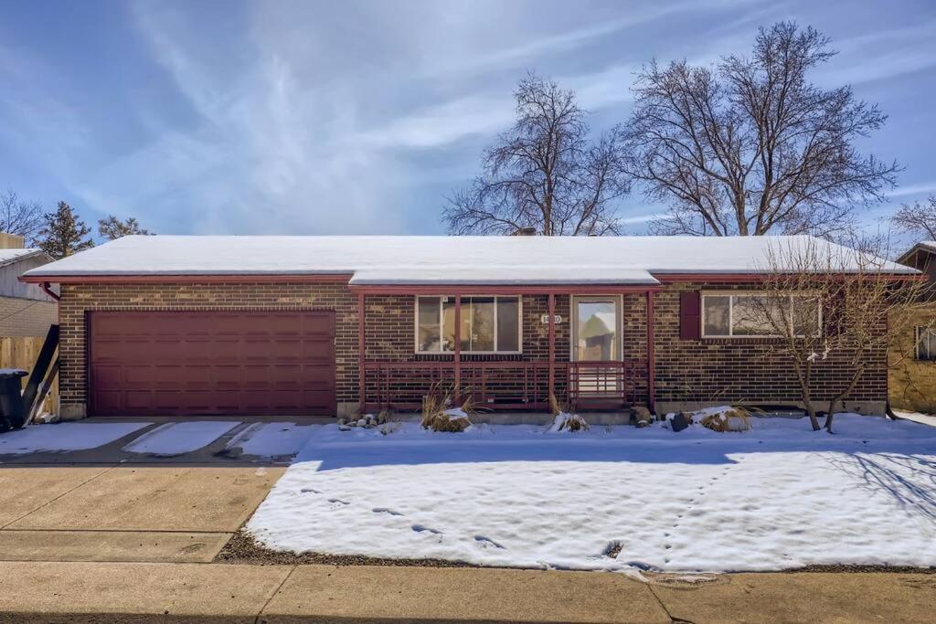 Adorable 2-Bedroom Modern Basement Denveri nemzetközi repülőtér Kültér fotó